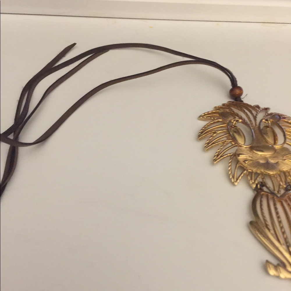 Vintage Retro Lion Necklace - Picture 3 of 4